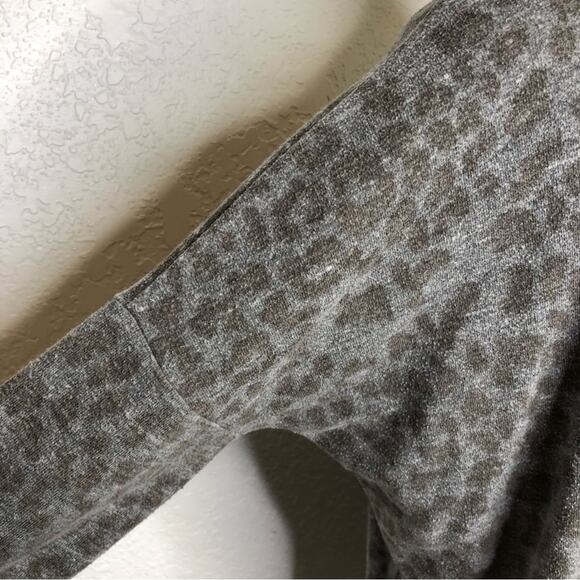 Sundry gray brown animal print open front cardigan size 1 or Small - Picture 10 of 15